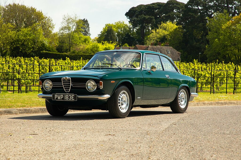 Alfa Romeo Giulia Gt Veloce Green