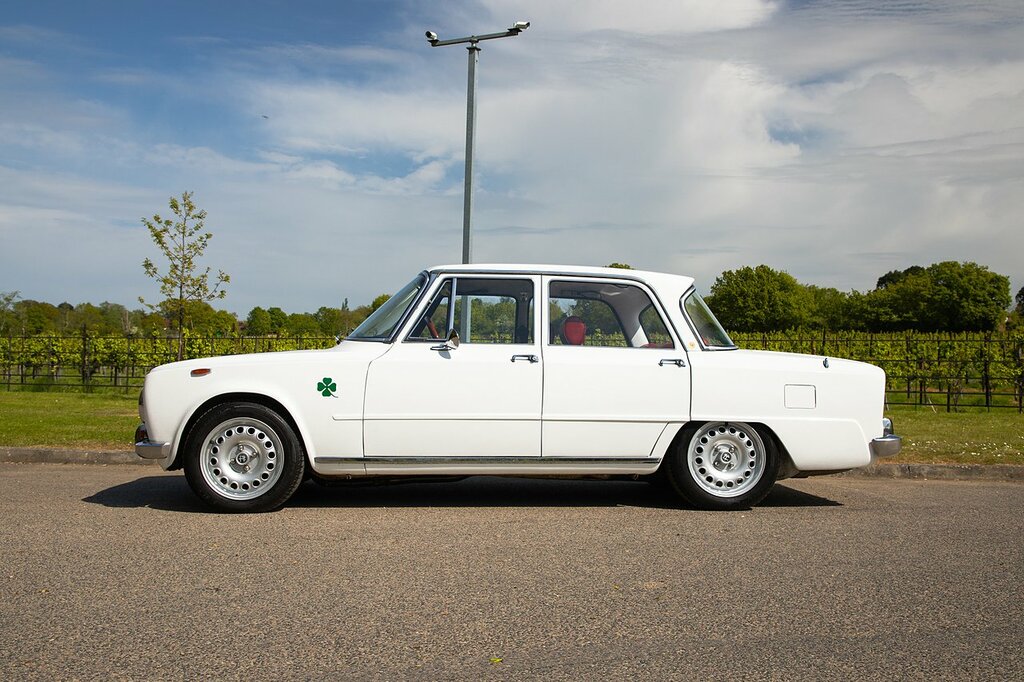 Alfa Romeo Giulia Super Gta - R White #2