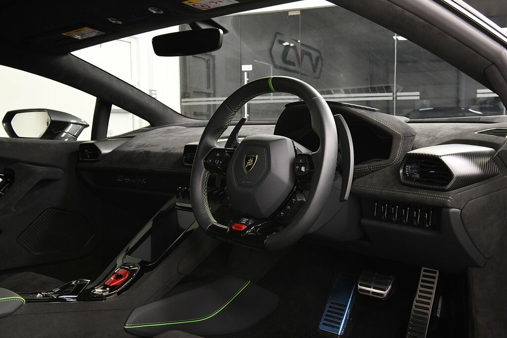 Lamborghini Huracan Tecnica Black #2