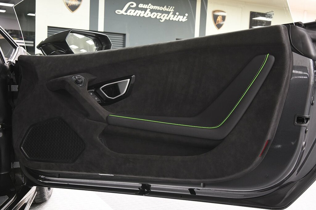 Lamborghini Huracan Tecnica Black #24