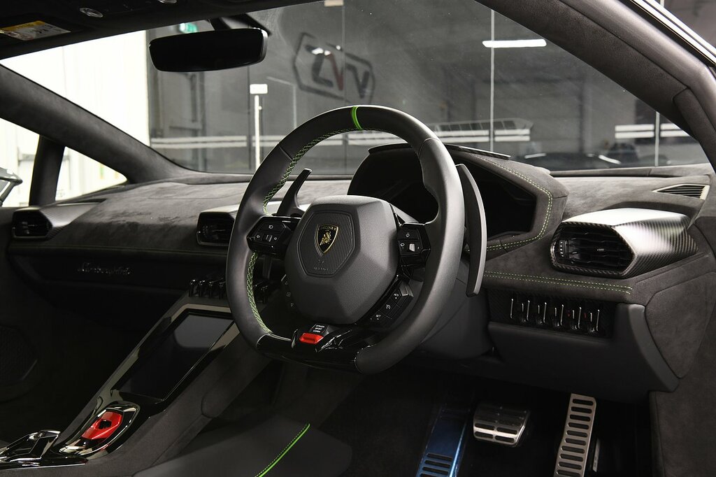 Lamborghini Huracan Tecnica Black #3