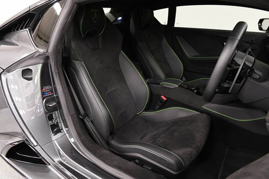 Lamborghini Huracan Tecnica Black #5