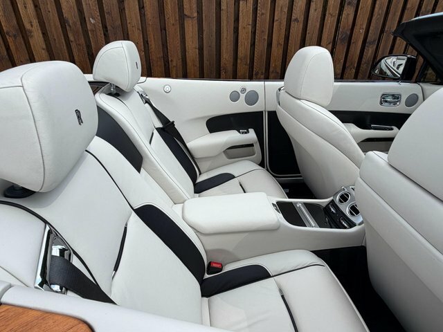 Rolls-Royce Dawn V12 Black #34