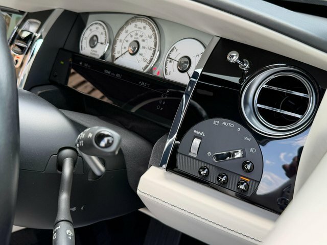 Rolls-Royce Dawn V12 Black #28