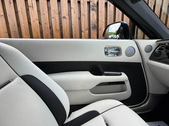 Rolls-Royce Dawn V12 Black #25