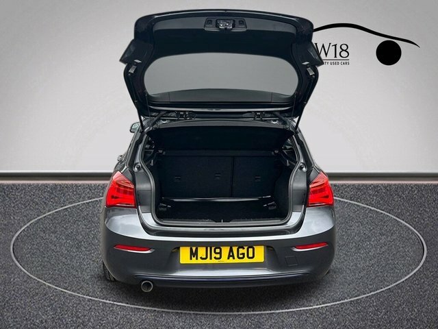 BMW 1 Series 118D Sport Hatchback Grey #4