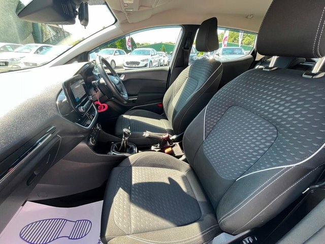 Ford Fiesta Ti-vct Zetec Hatchback White #6