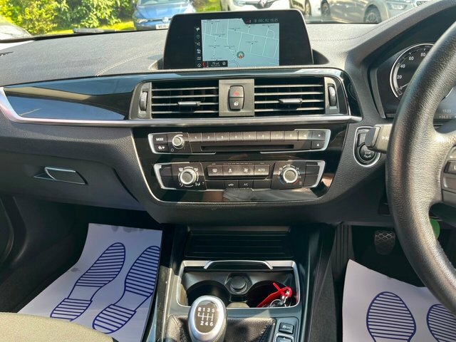 BMW 1 Series 116D Sport Hatchback Black #6
