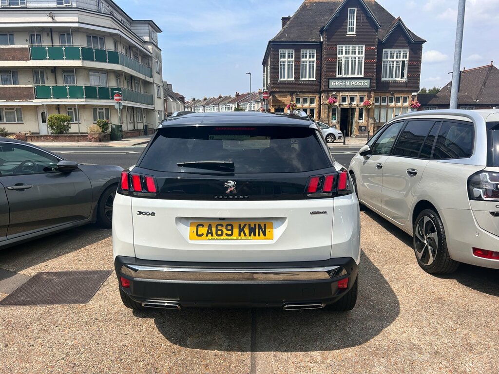 Peugeot 3008 1.2 Puretech Gt Line Premium Suv Eat Eu CA69KWN White #3