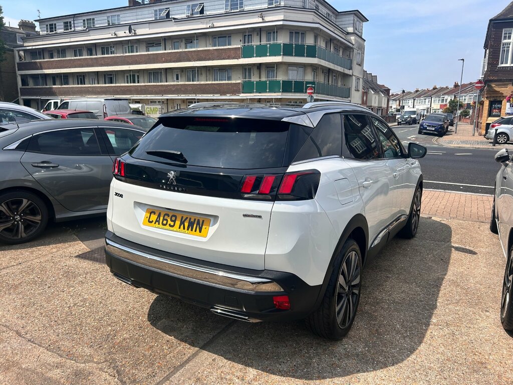 Peugeot 3008 1.2 Puretech Gt Line Premium Suv Eat Eu CA69KWN White #4