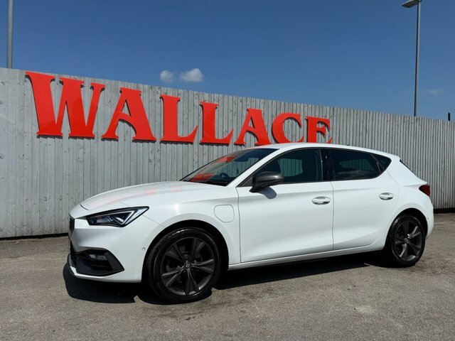 Seat Leon Hatchback BL70VRN White #6