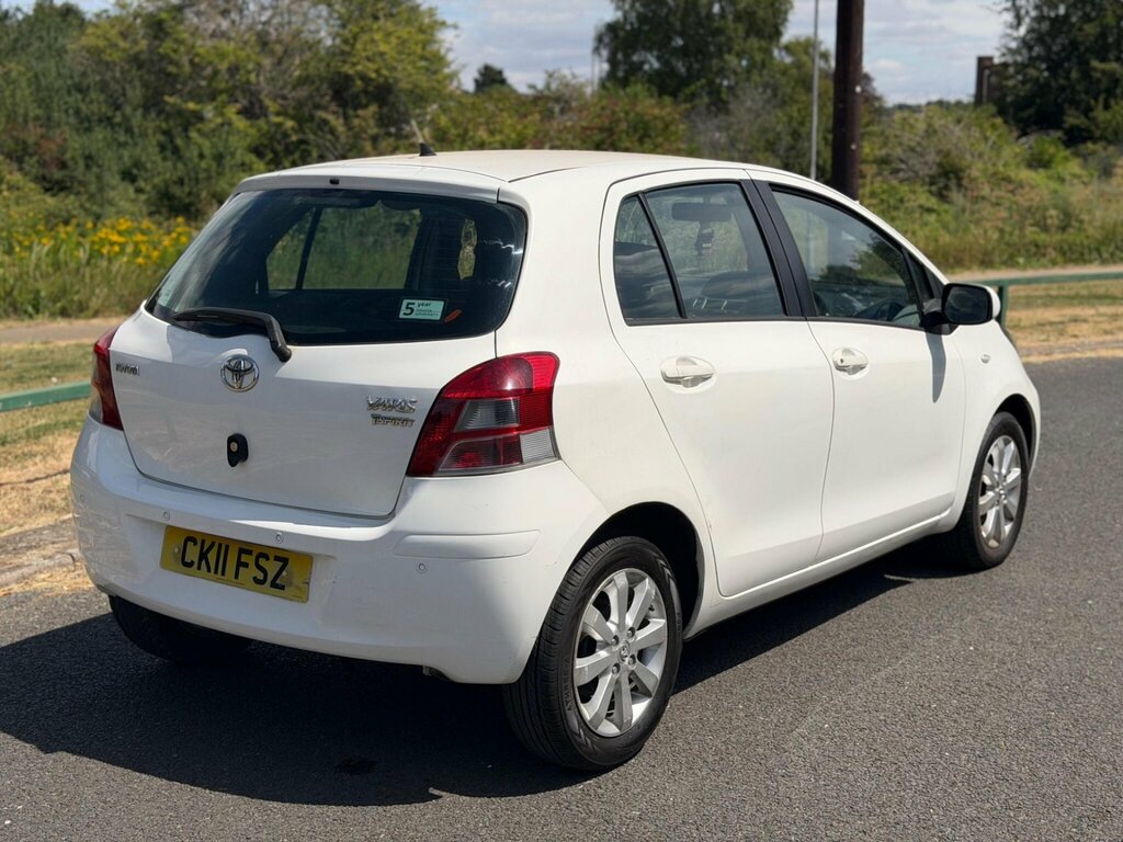 Toyota Yaris Hatchback Grey #13