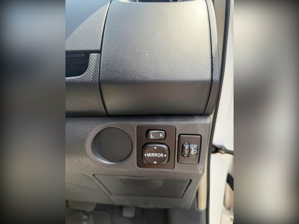Toyota Yaris Hatchback Grey #24