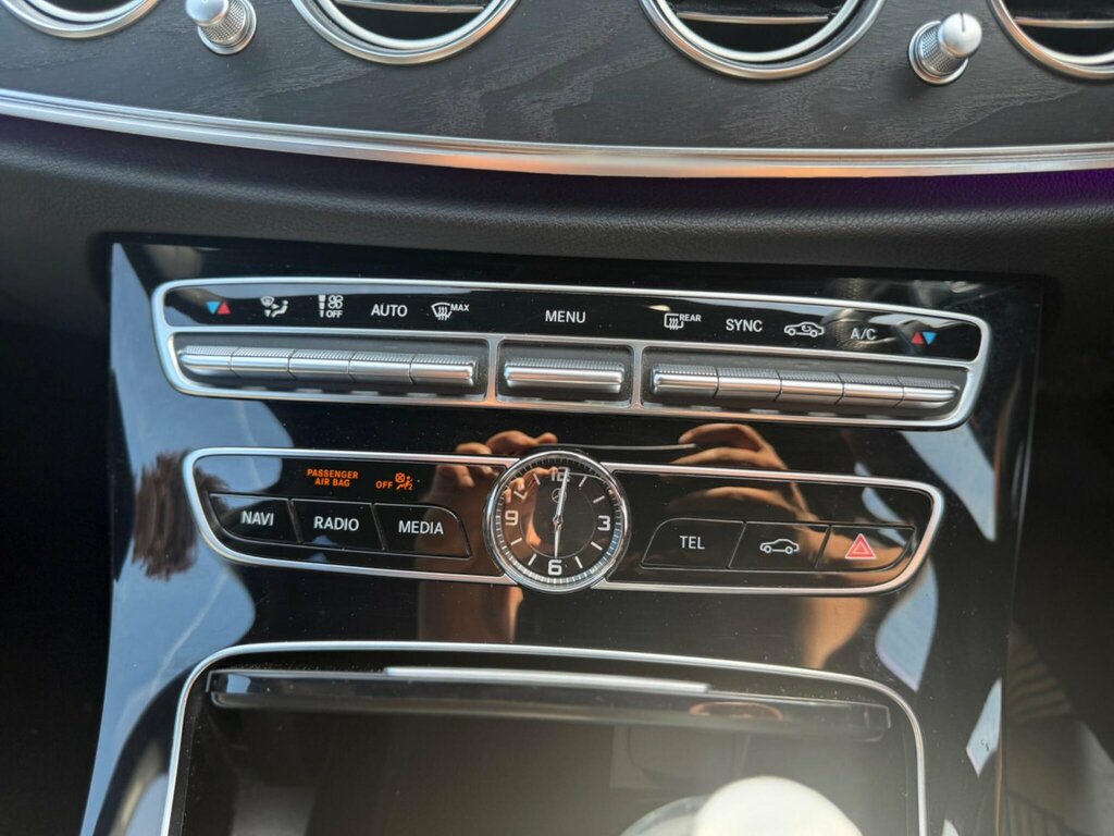 Mercedes-Benz E Class E 350 D Amg Line Premium 4-Door Silver #28