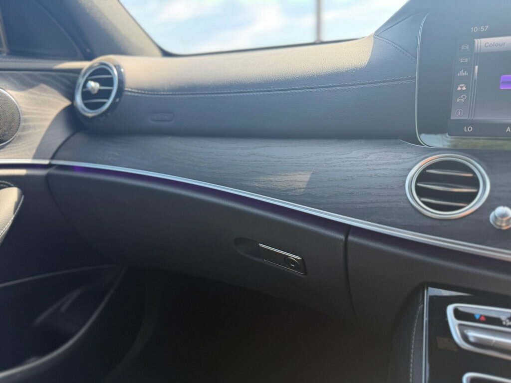 Mercedes-Benz E Class E 350 D Amg Line Premium 4-Door Silver #51