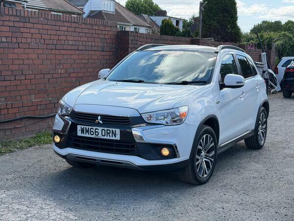 Mitsubishi ASX 2.2 Di-d 4 4Wd Euro 6 White