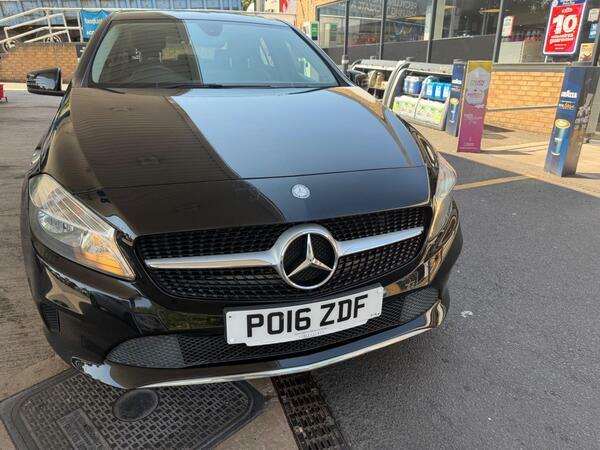 Mercedes-Benz A Class 1.5 A180d Sport Euro 6 Ss Black #3