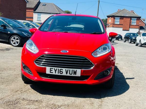Ford Fiesta 1.6 Titanium Powershift Euro 6 Red #3