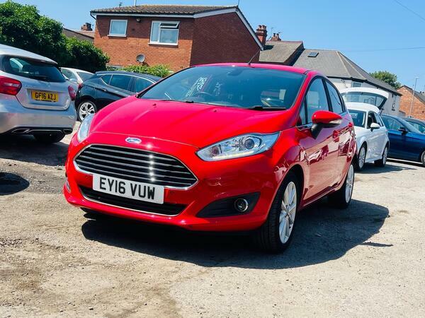 Ford Fiesta 1.6 Titanium Powershift Euro 6 Red #4