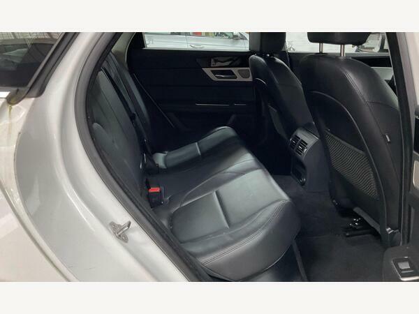 Jaguar XF 2.0D Portfolio Sportbrake Awd Euro Grey #9