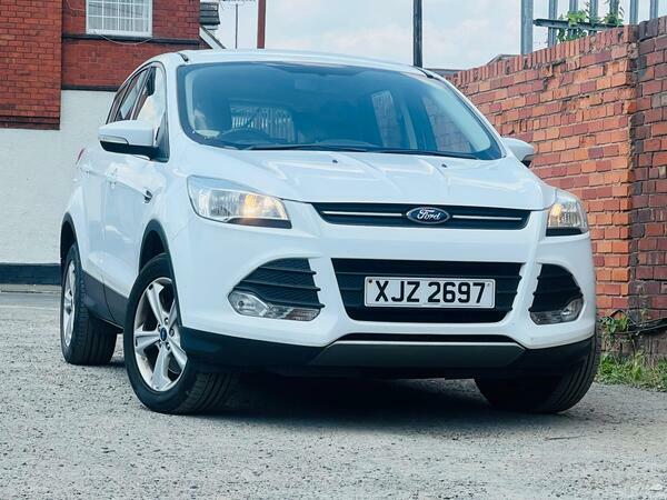 Ford Kuga 2.0 Tdci Zetec Powershift Awd Euro 6 Ss White #5