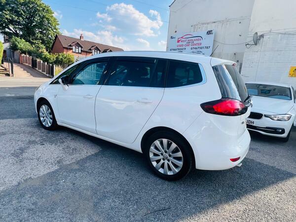 Vauxhall Zafira Tourer Zafira Tourer 1.8 16V Exclusiv Euro 5 Silver #18
