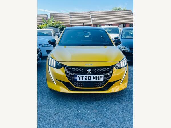 Peugeot 208 Peugeot 208 1.2 Puretech Allure Premium Eat Euro 6 White #9