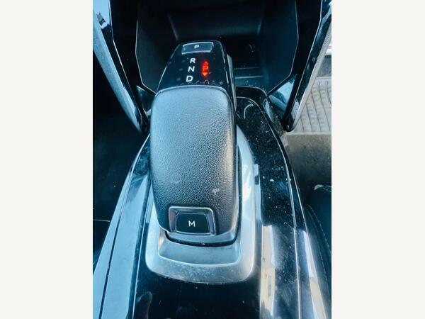 Peugeot 208 Peugeot 208 1.2 Puretech Allure Premium Eat Euro 6 White #25