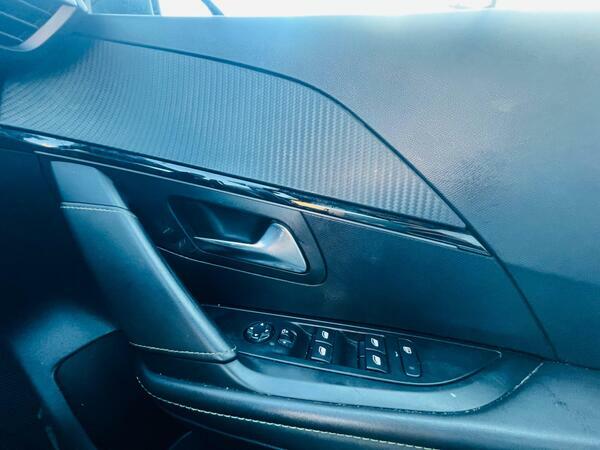 Peugeot 208 Peugeot 208 1.2 Puretech Allure Premium Eat Euro 6 White #28