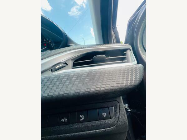 Peugeot 208 Active Grey #23