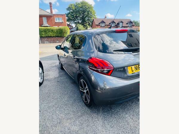 Peugeot 208 Active Grey #17