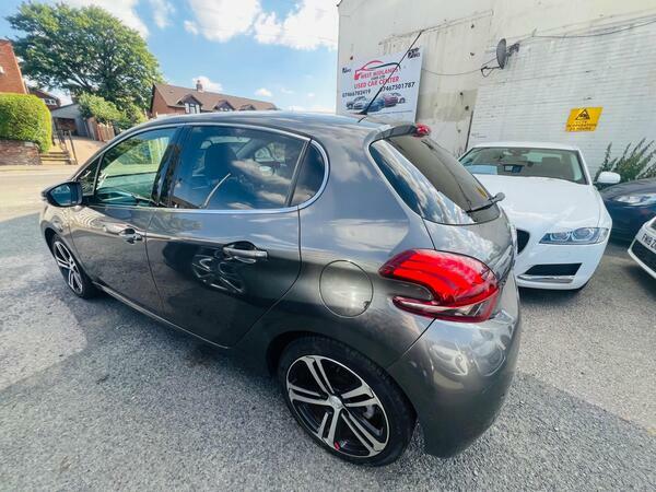 Peugeot 208 Active Grey #18
