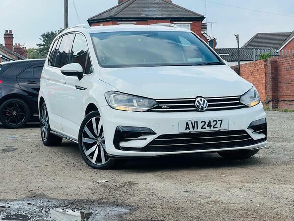 Volkswagen Touran 2.0 Tdi Bluemotion Tech R-line Euro 6 Ss White