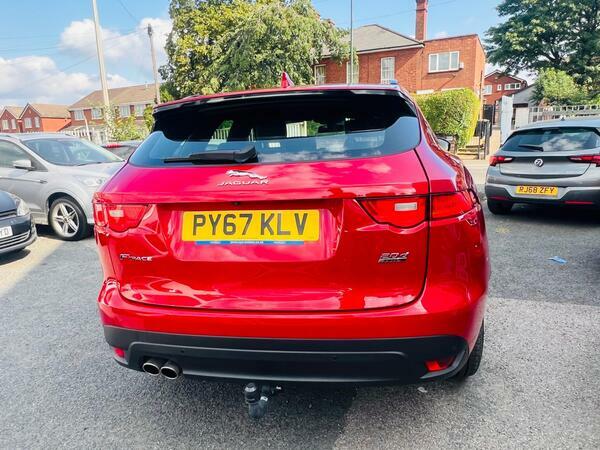 Jaguar F-Pace 2.0 R-sport Awd 178 Bhp Black #20