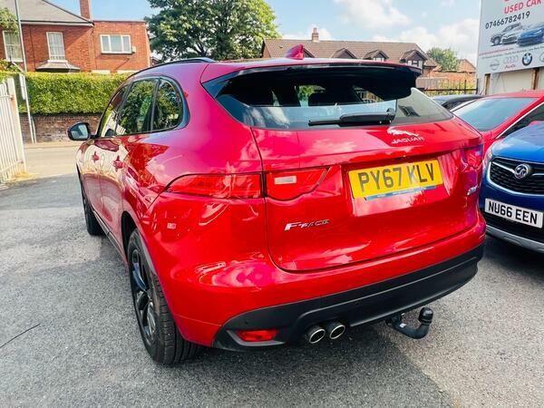 Jaguar F-Pace 2.0 R-sport Awd 178 Bhp Black #23