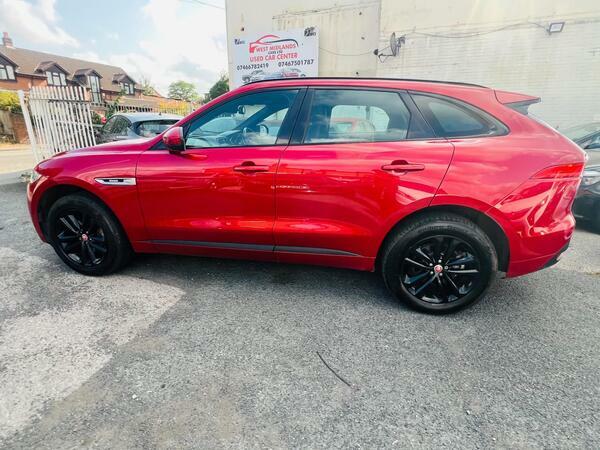 Jaguar F-Pace 2.0 R-sport Awd 178 Bhp Black #25