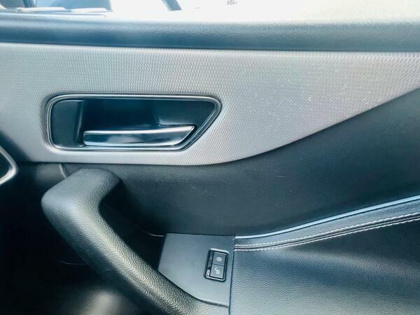 Jaguar F-Pace 2.0 R-sport Awd 178 Bhp Black #38