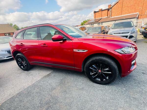 Jaguar F-Pace 2.0 R-sport Awd 178 Bhp Black #15