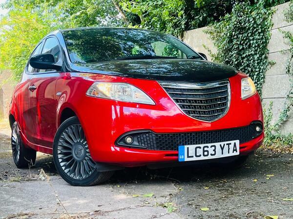 Chrysler Ypsilon 1.2 Blackred Euro 5 Ss LC63YTA