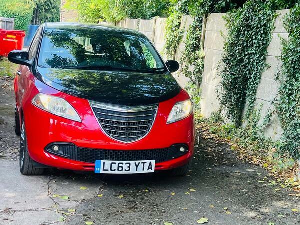 Chrysler Ypsilon 1.2 Blackred Euro 5 Ss LC63YTA #5