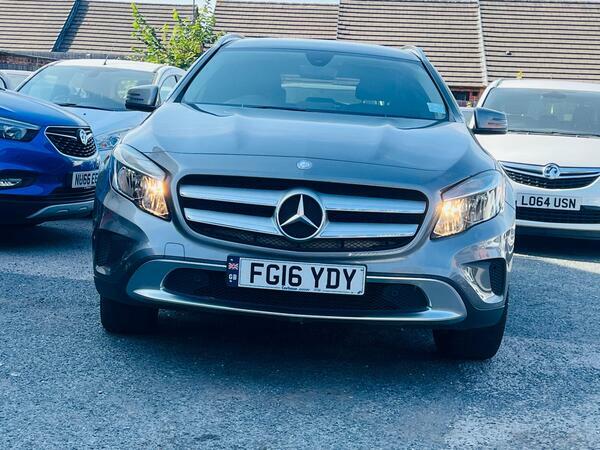 Mercedes-Benz GLA Class 2.1 Gla200d Sport Executive 7G-dct 4Matic Euro 6 Grey #5