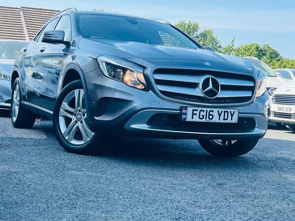 Mercedes-Benz GLA Class 2.1 Gla200d Sport Executive 7G-dct 4Matic Euro 6 Grey