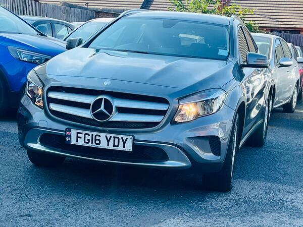 Mercedes-Benz GLA Class 2.1 Gla200d Sport Executive 7G-dct 4Matic Euro 6 Grey #2