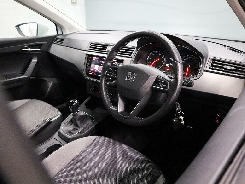 Seat Ibiza Mpi Se Technology Hatchback LW19GYG White #3