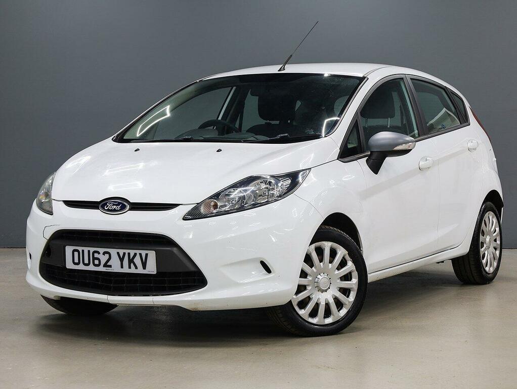 Ford Fiesta Edge Hatchback OU62YKV White #5