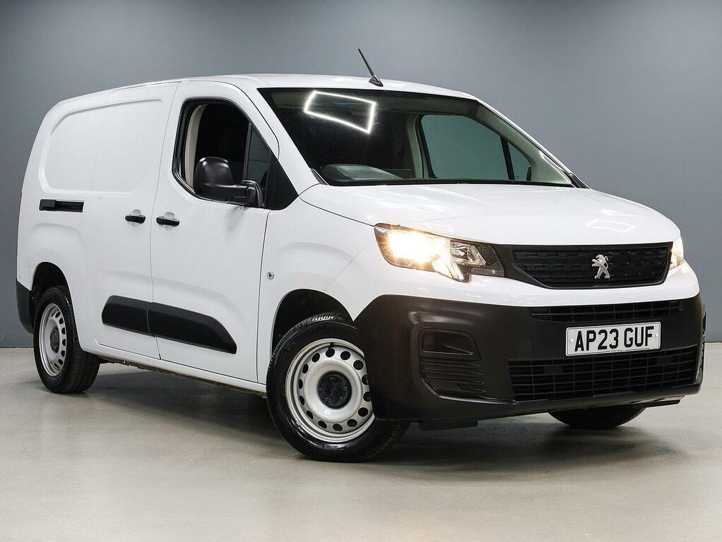 Peugeot Partner Bluehdi 950 Professional Premium Long Panel Van AP23GUF White #2