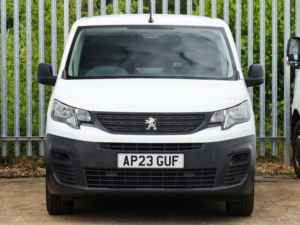 Peugeot Partner Bluehdi 950 Professional Premium Long Panel Van White
