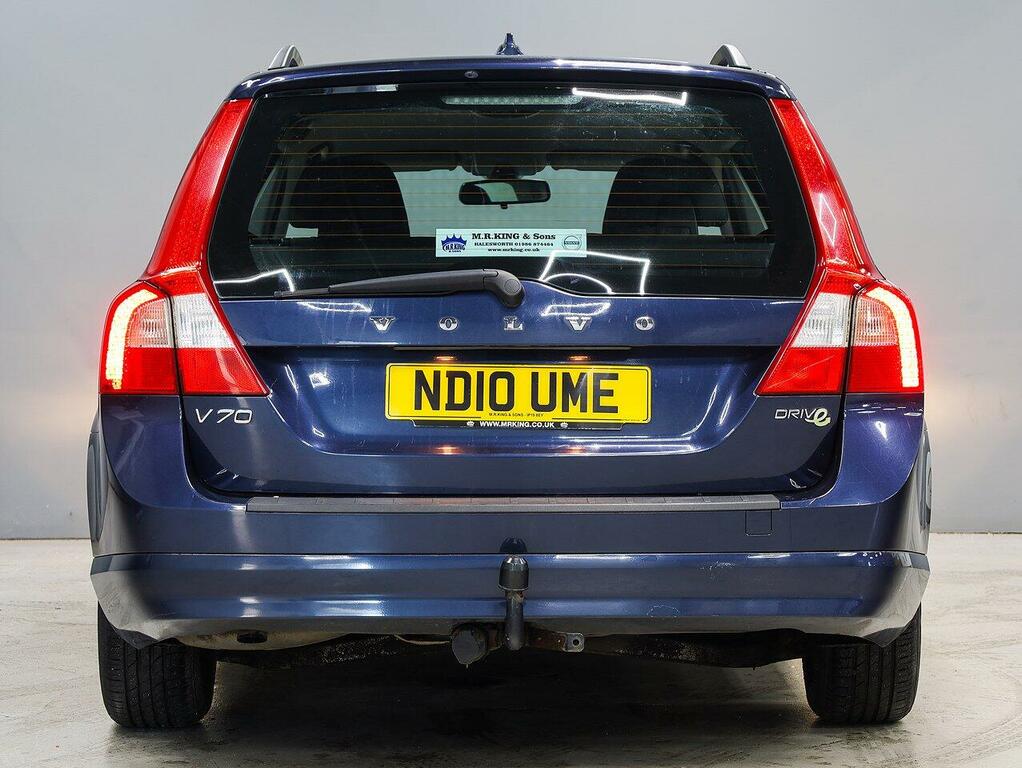 Volvo V70 D5 Se Black #8