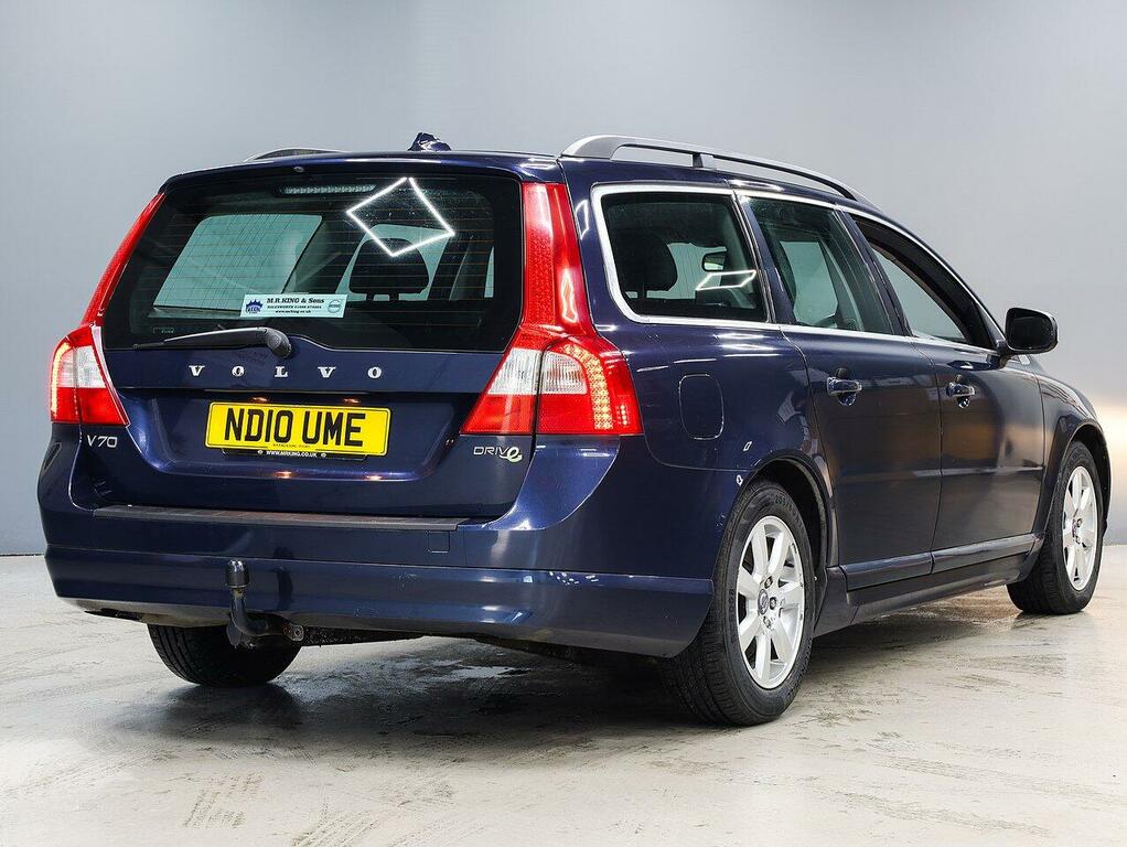 Volvo V70 D5 Se Black #9