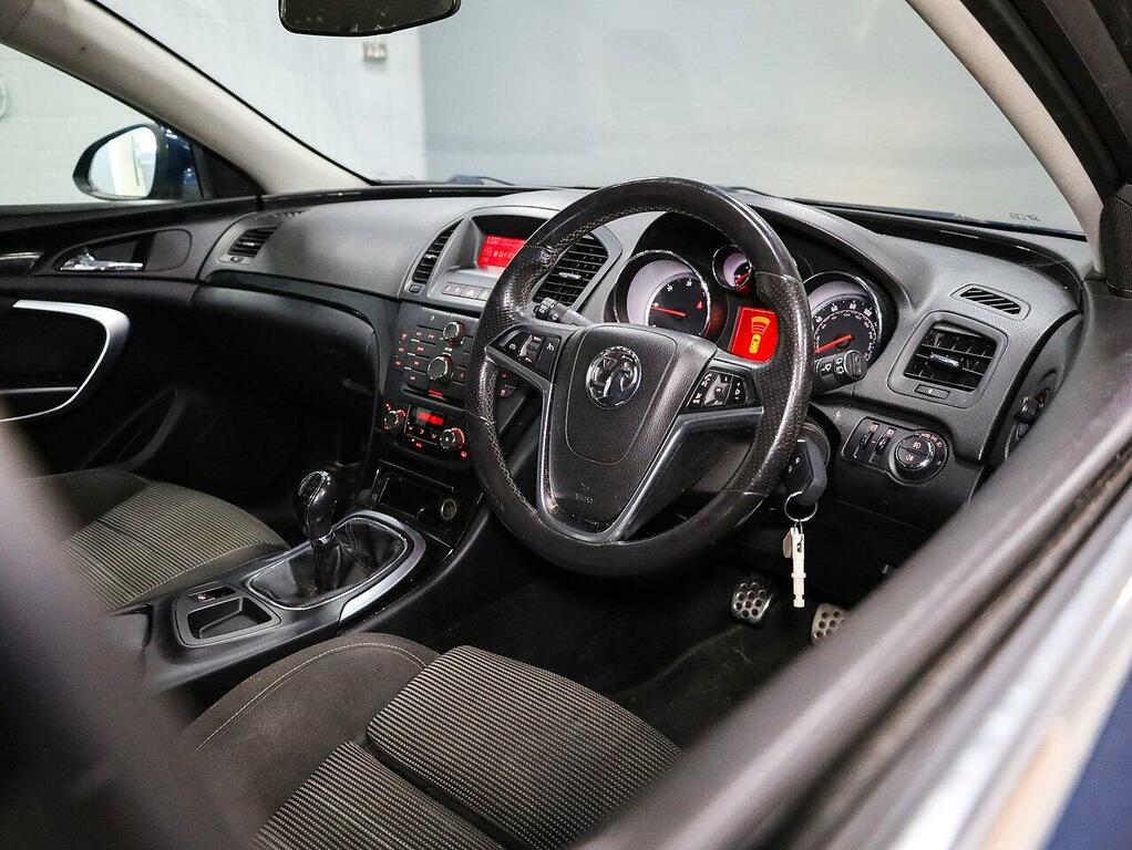 Vauxhall Insignia Hatchback YS61NRF Blue #3